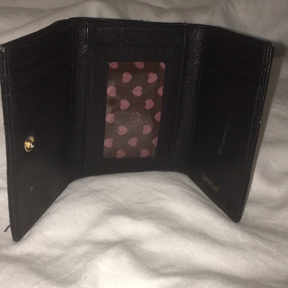 LOVE CAT Quilted Trifold Black Wallet - Picture 2 of 4